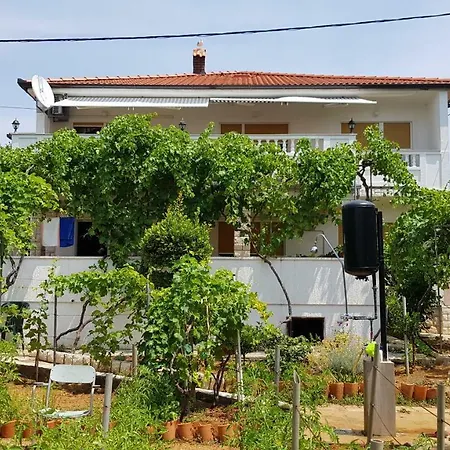 Apartman Andrea 公寓 Barbat na Rabu